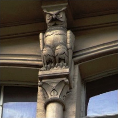 Sculpture de hibou grand-duc, immeuble Viollet-le-Duc, rue Condorcet - Crédit : fonds privé, droits réservés